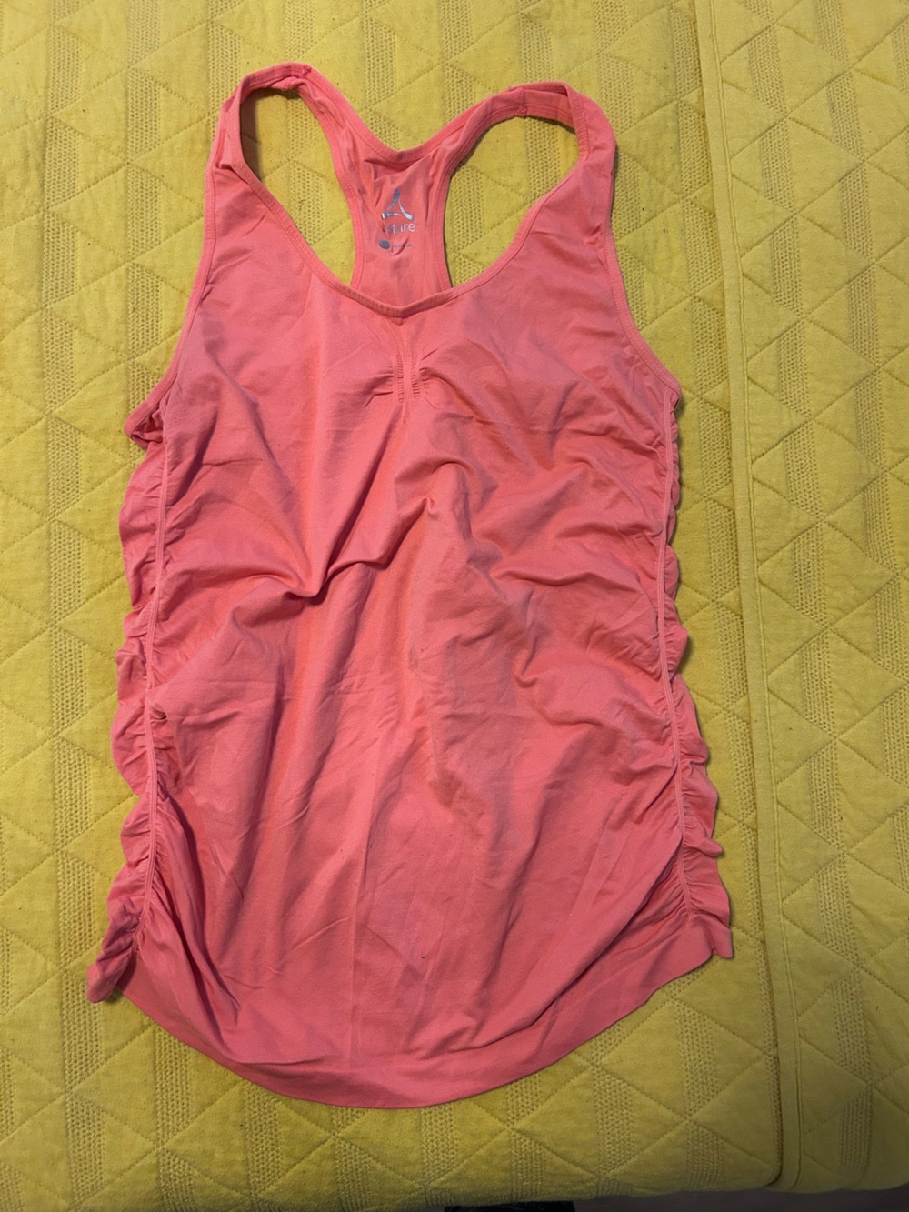 Women’s Aspire athletic tank top, size XL.